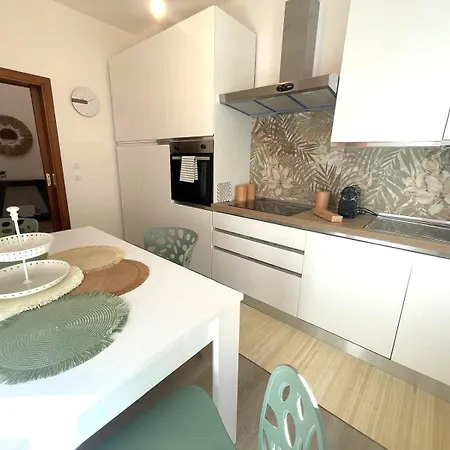 Queen Danila * Местре