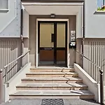 Queen Danila Apartment