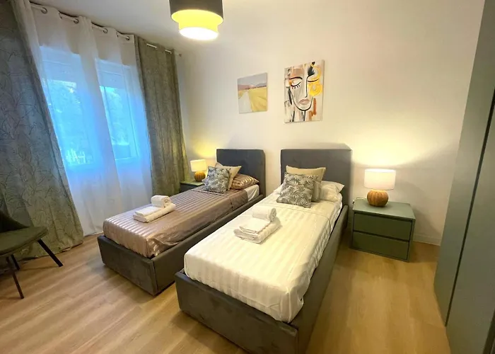 Queen Danila * Venise