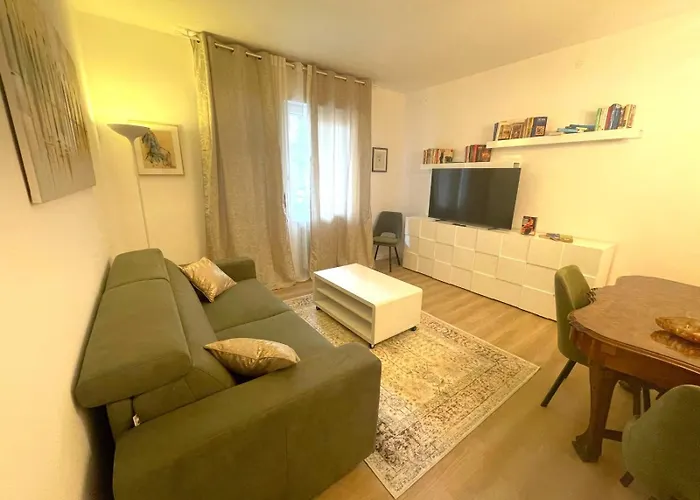 Queen Danila Venecia